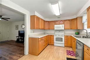 2127 Shawnee St, Sarasota, FL 34231 - Photo 10