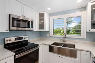 546 Spanish Dr S, Longboat Key, FL 34228 - Photo 20