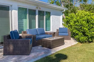 546 Spanish Dr S, Longboat Key, FL 34228 - Photo 14