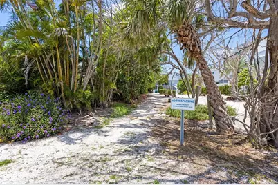 546 Spanish Drive S, Longboat Key, FL 34228 - Photo 48