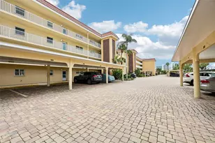 1300 N Portofino Dr, Sarasota, FL 34242 - Photo 26