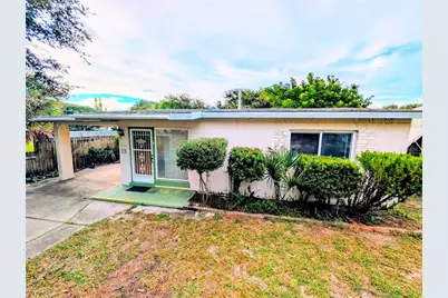 824 E 9th Avenue, New Smyrna Beach, FL 32169 - Photo 2