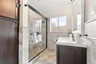 2174 Bougainvillea St, Sarasota, FL 34239 - Photo 34
