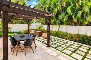 2225 Bahia Vista St, Sarasota, FL 34239 - Photo 32