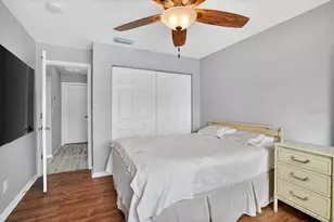 1881 Summer Walk Cir, Sarasota, FL 34232 - Photo 20