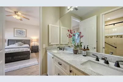 3194 Charles Macdonald Drive, Sarasota, FL 34240 - Photo 46