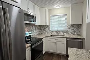 3708 Lake Bayshore Dr, Bradenton, FL 34205 - Photo 6