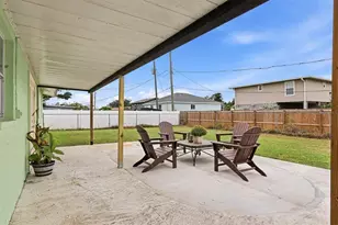 340 51st Street W, Palmetto, FL 34221 - Photo 20