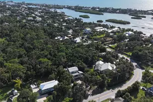 603 Laurel Rd W, Nokomis, FL 34275 - Photo 2