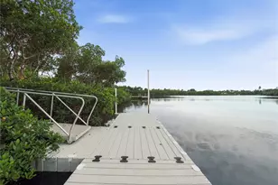 908 Bayshore Dr, Terra Ceia, FL 34250 - Photo 82