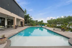 908 Bayshore Dr, Terra Ceia, FL 34250 - Photo 74