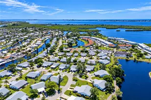 9416 Concord Cir, Bradenton, FL 34210 - Photo 2