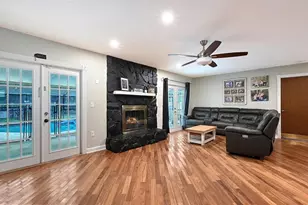 5107 Woodlawn Cir W, Palmetto, FL 34221 - Photo 6