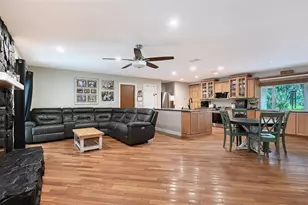 5107 Woodlawn Cir W, Palmetto, FL 34221 - Photo 10
