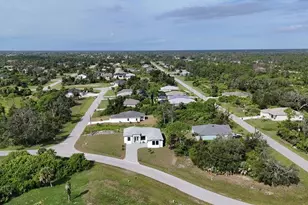200 Redwood Rd, Rotonda West, FL 33947 - Photo 2