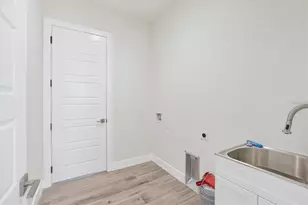 200 Redwood Rd, Rotonda West, FL 33947 - Photo 26