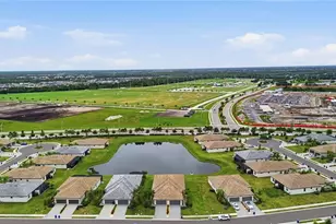 15606 Sunny Day Dr, Bradenton, FL 34211 - Photo 4