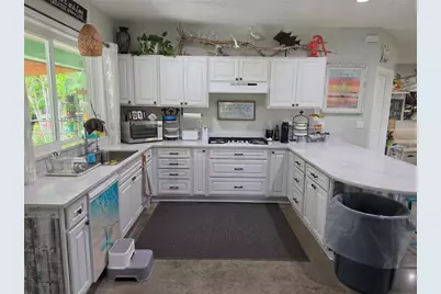 390 Henderson Avenue, Seffner, FL 33584 - Photo 12