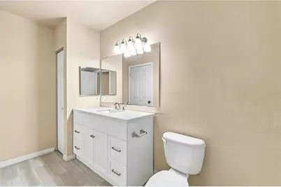 1015 Villagio Circle #102, Sarasota, FL 34237 - Photo 18