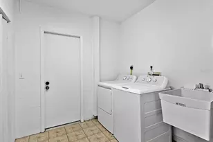 4260 Bell Ave, Sarasota, FL 34231 - Photo 14