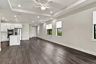 18519 Dayspring Pl, Venice, FL 34293 - Photo 12