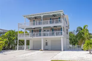 607 S Bay Blvd, Anna Maria, FL 34216 - Photo 1