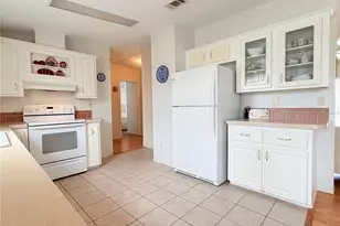 2050 Champion St, Sarasota, FL 34231 - Photo 20