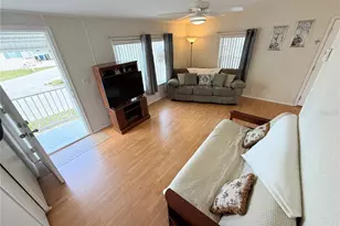 2050 Champion St, Sarasota, FL 34231 - Photo 4