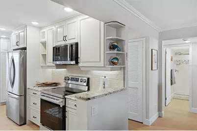 4325 Gulf Of Mexico Drive #306, Longboat Key, FL 34228 - Photo 14