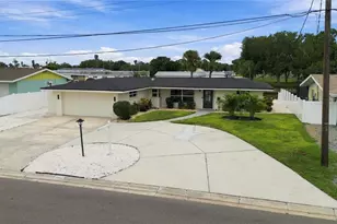 9911 Royal Palm Dr, Bradenton, FL 34210 - Photo 56
