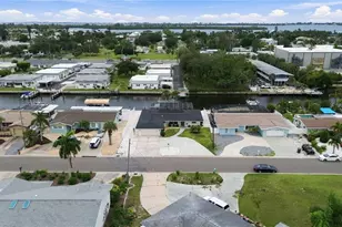 9911 Royal Palm Dr, Bradenton, FL 34210 - Photo 64
