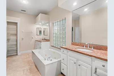 6435 Berkshire Place, University Park, FL 34201 - Photo 14