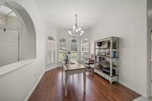 4749 Acorn Cir, Sarasota, FL 34233 - Photo 8