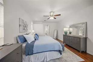 4749 Acorn Cir, Sarasota, FL 34233 - Photo 22