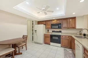 4207 Bowling Green Cir, Sarasota, FL 34233 - Photo 16