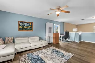15302 Searobbin Dr, Lakewood Ranch, FL 34202 - Photo 28