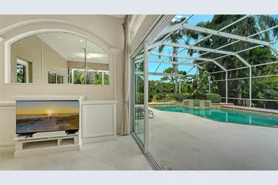 7726 Heathfield Court, University Park, FL 34201 - Photo 10