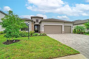 15332 Serene Shores Loop, Bradenton, FL 34211 - Photo 8