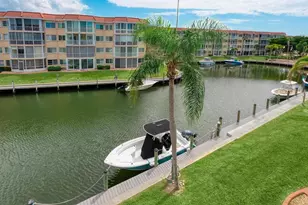 1250 N Portofino Dr, Sarasota, FL 34242 - Photo 12