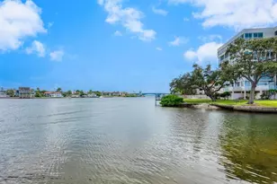 1250 N Portofino Dr, Sarasota, FL 34242 - Photo 42