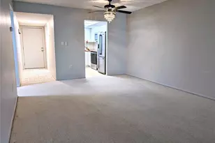 3570 Lake Bayshore Dr, Bradenton, FL 34205 - Photo 2