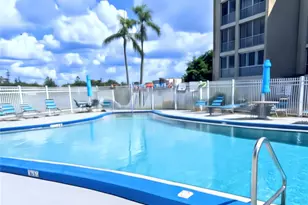 3570 Lake Bayshore Dr, Bradenton, FL 34205 - Photo 28
