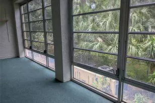 3570 Lake Bayshore Dr, Bradenton, FL 34205 - Photo 20