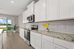 5728 Woodland Sage Dr, Sarasota, FL 34238 - Photo 6