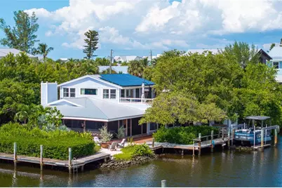 511 South Drive, Anna Maria, FL 34216 - Photo 2