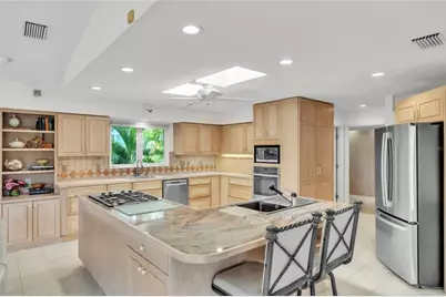 103 Sunset Lane, Anna Maria, FL 34216 - Photo 18