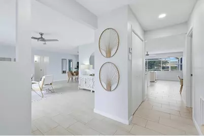 1010 Malibu Court, Venice, FL 34293 - Photo 4