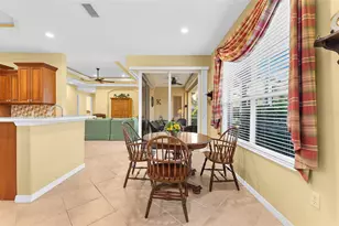 2524 Jefferson Cir, Sarasota, FL 34239 - Photo 6
