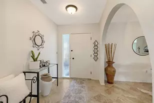 6717 Roxbury Dr, Sarasota, FL 34231 - Photo 4