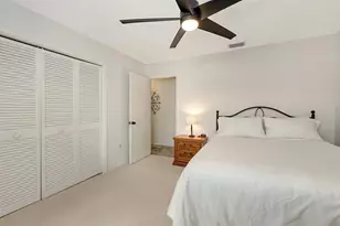 6717 Roxbury Dr, Sarasota, FL 34231 - Photo 32